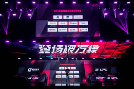 LOL五杀榜单揭晓 Uzi与Faker的荣耀之路